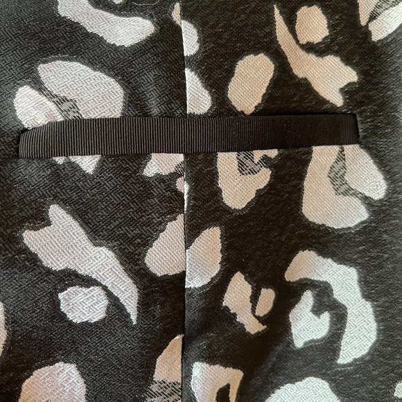 Rachel Zoe Women's Black and Silver Pants Animal Print Size 8 - Picture 6 of 7
